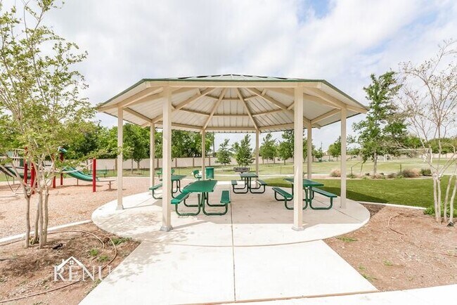 Building Photo - Coming Soon!