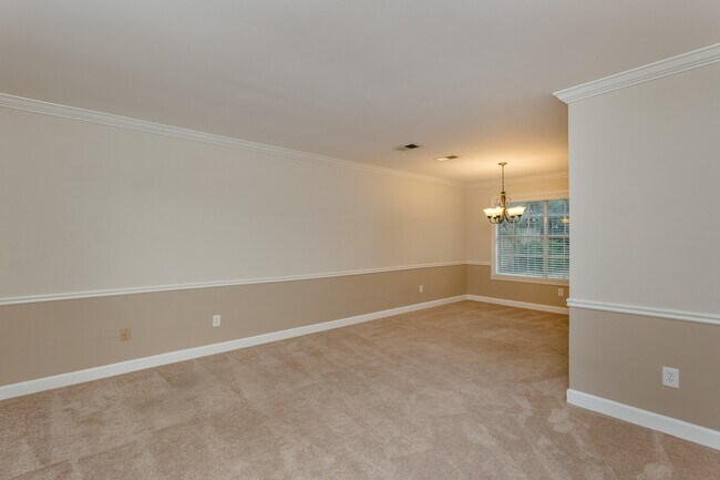 Building Photo - 1123 Cascade Creek Dr