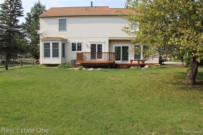 Building Photo - 44777 Saltz Rd
