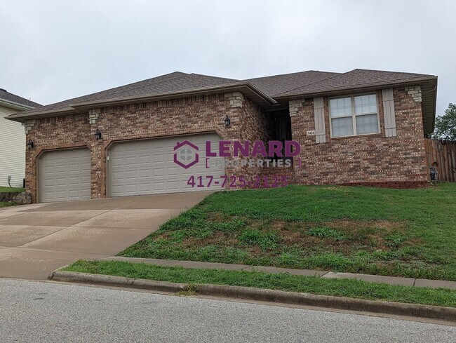Primary Photo - Spacious 3 Bedroom Home Ready for Move In!