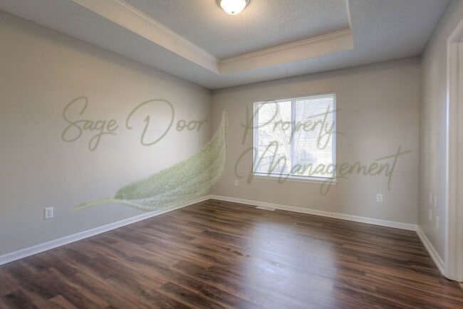 Building Photo - 706 NW Baytree Dr