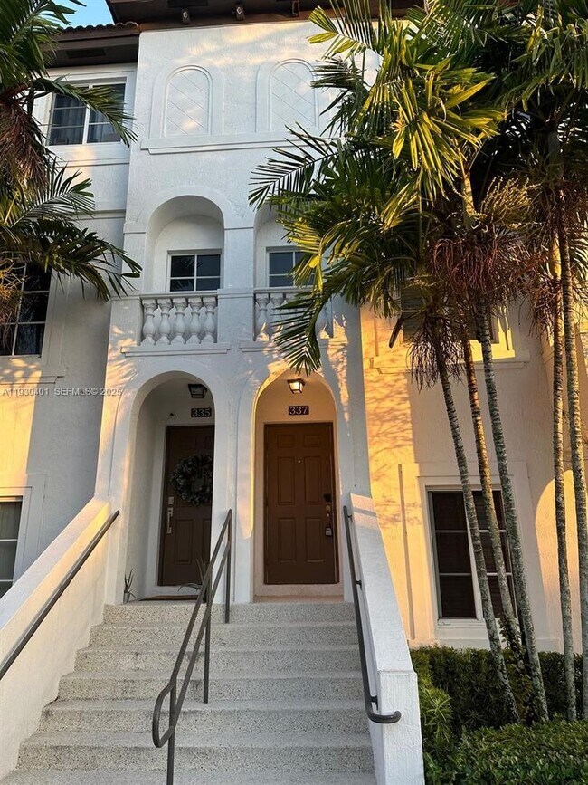 Building Photo - 12421 SW 50th Ct