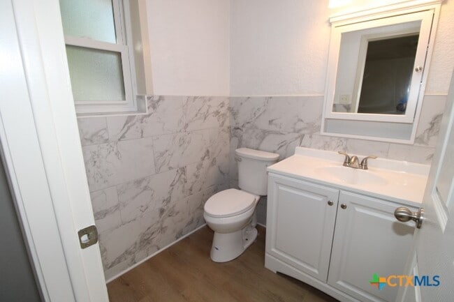 Building Photo - 507 Judy Ln