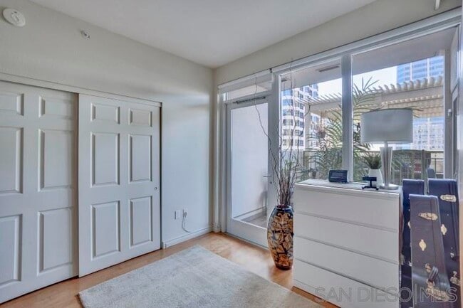 Building Photo - 1240 India St