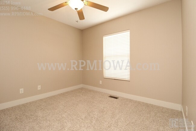 Building Photo - JOHNSTON SCHOOLS!! 3 Bed 2.5 Bath Townhome in Grimes