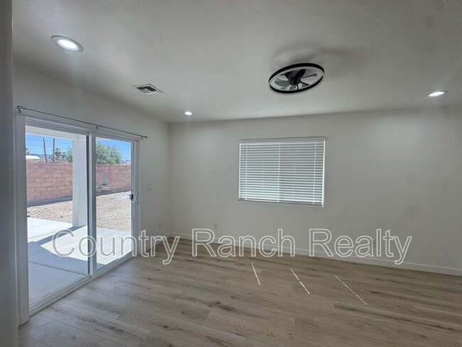 Building Photo - 5657 Rocky Rd