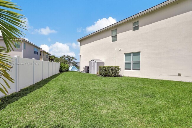 Building Photo - 1171 Veleiros Blvd