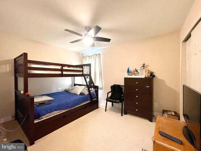 Building Photo - 4 Millbank Ct