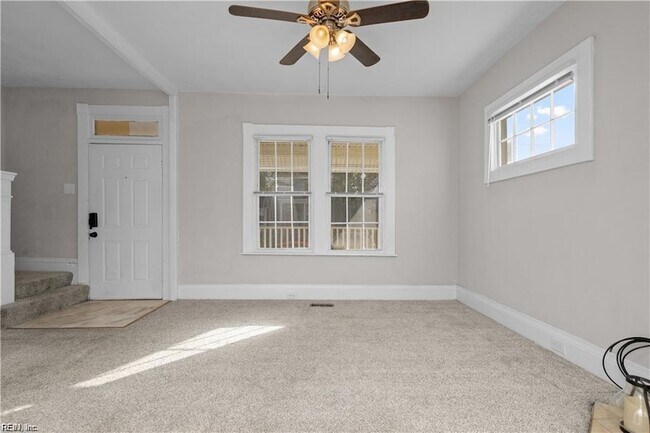 Building Photo - 868 W 36th St