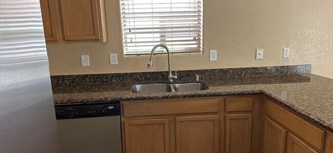 Building Photo - COMING SOON! Great 5 bedroom house in Circle Cross Ranch with pool