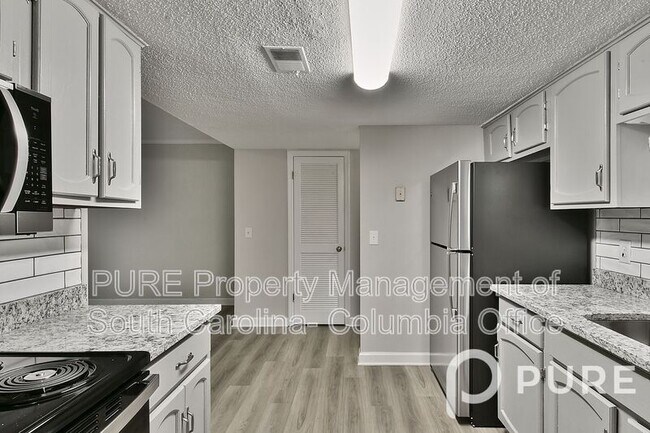 Building Photo - 340 Rutledge Pl