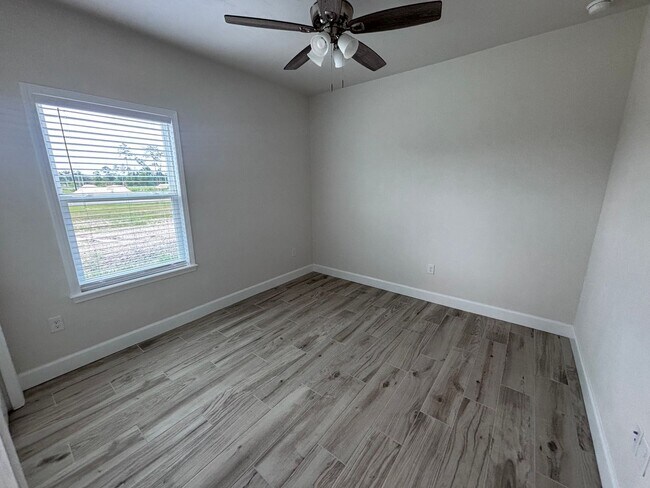 Building Photo - Welcome to this beautifully built 3-bedroo...