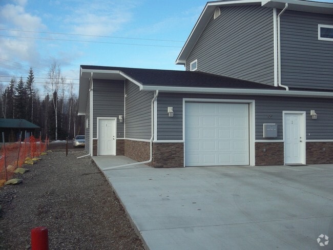 Building Photo - 705 Ouida Way