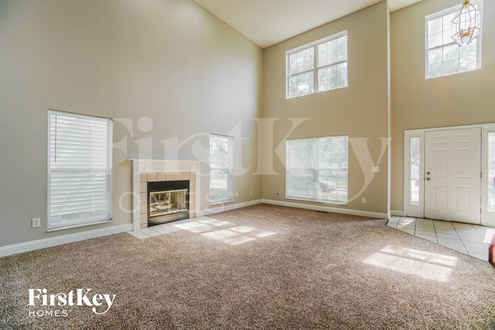 Building Photo - 2895 Gablewood Dr