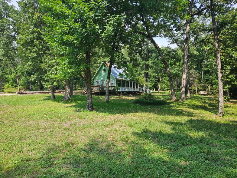 Building Photo - 223 Ashley Ln