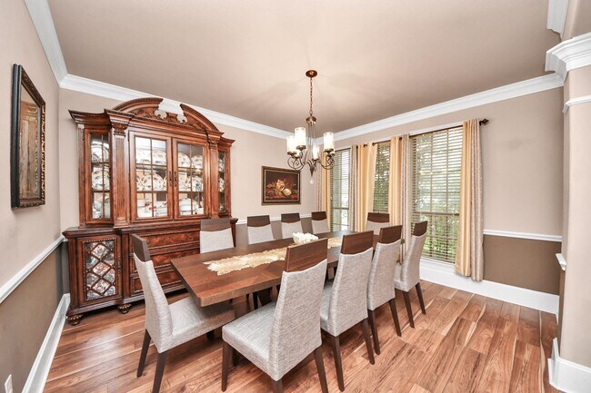 Building Photo - 2895 Ragusa Ln