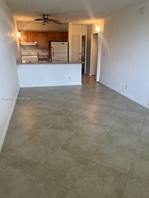 Building Photo - 2401 Riverside Dr