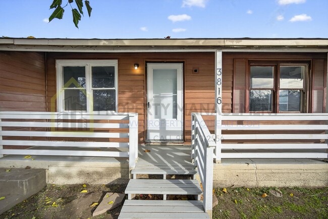 Building Photo - Charming 3-Bedroom Home for Rent – With Large Yard!!