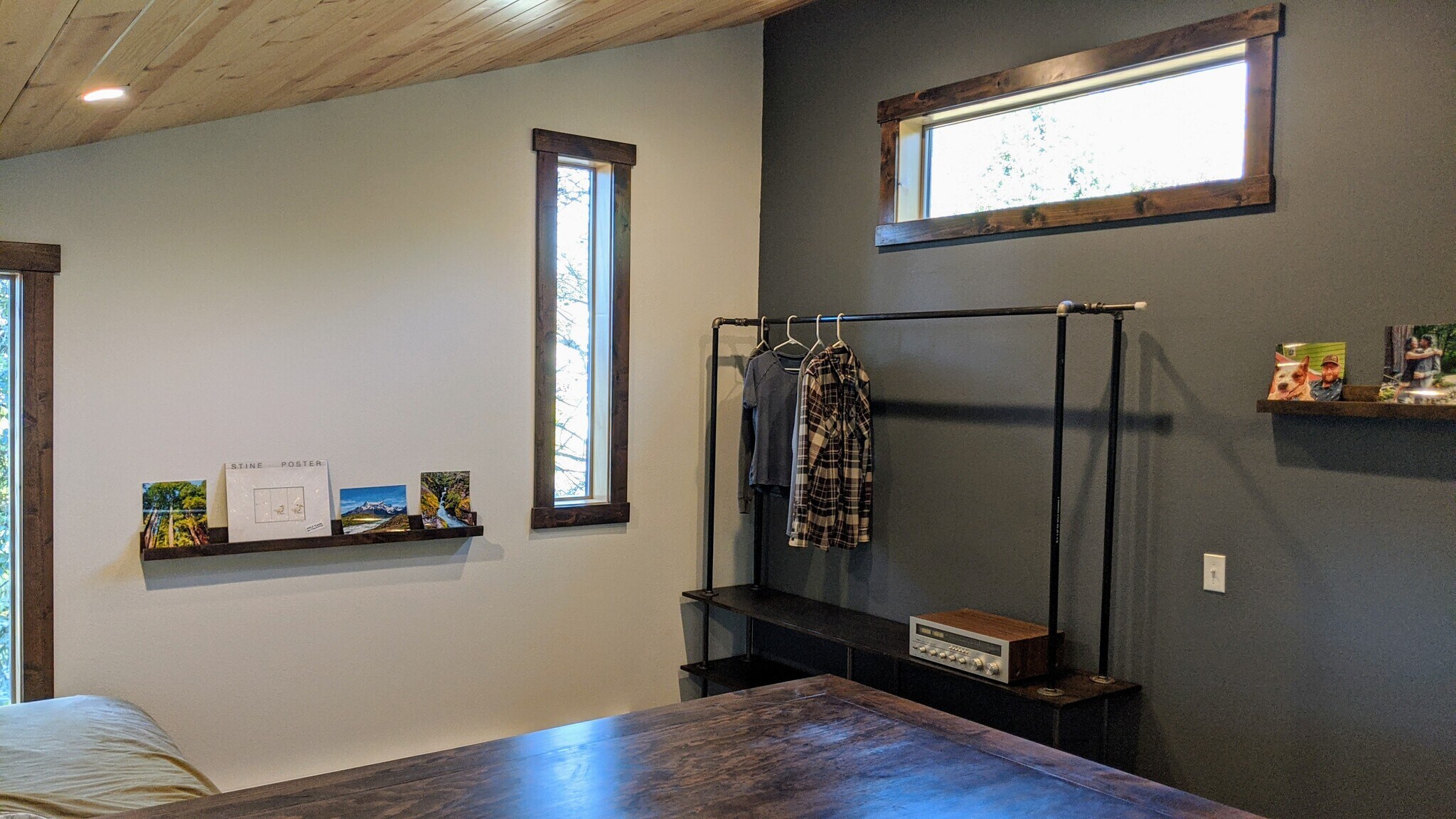 Standing closet in the upstairs bedroom - 7 Willowbrook Close