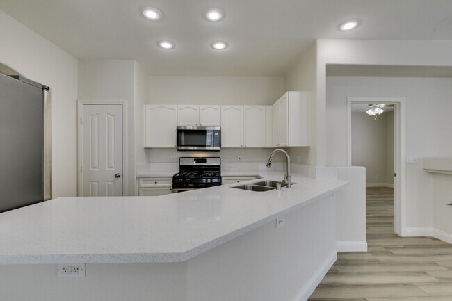 Building Photo - Silverado Ranch 3 bedroom home completely remodeled interior ready for immediate move in!