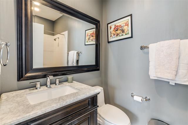 Building Photo - 4310 Buena Vista St