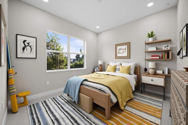 Building Photo - 5741 Beechnut Dr