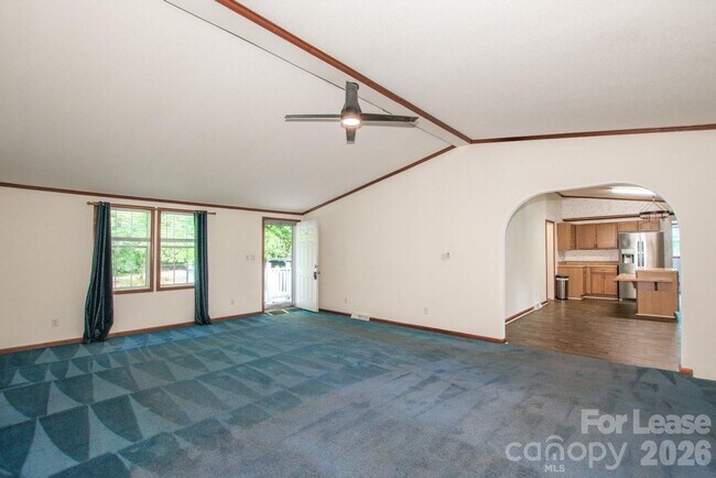 Building Photo - 447 Kemp Rd