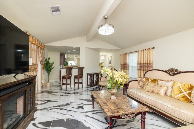 Building Photo - 22526 Threefold Ridge Dr