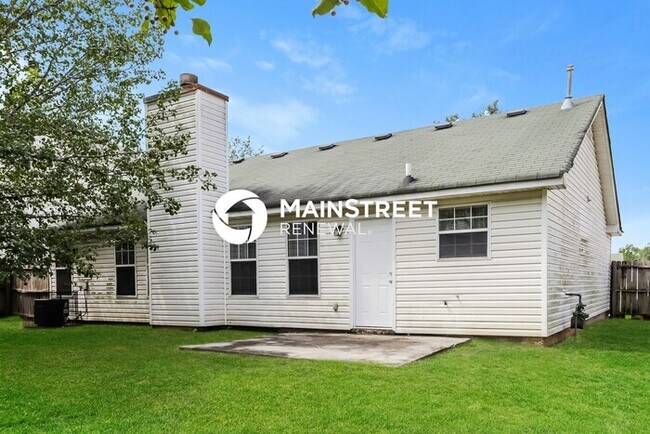Building Photo - 3 Bedroom Pet-Friendly Home in Decatur, GA with Main Street Renewal