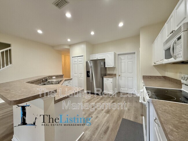 Building Photo - 4052 Alan Dr