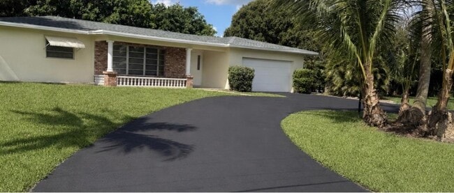 Building Photo - 11480 Tara Dr