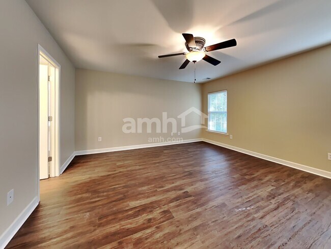 Building Photo - 120 Maywood Drive