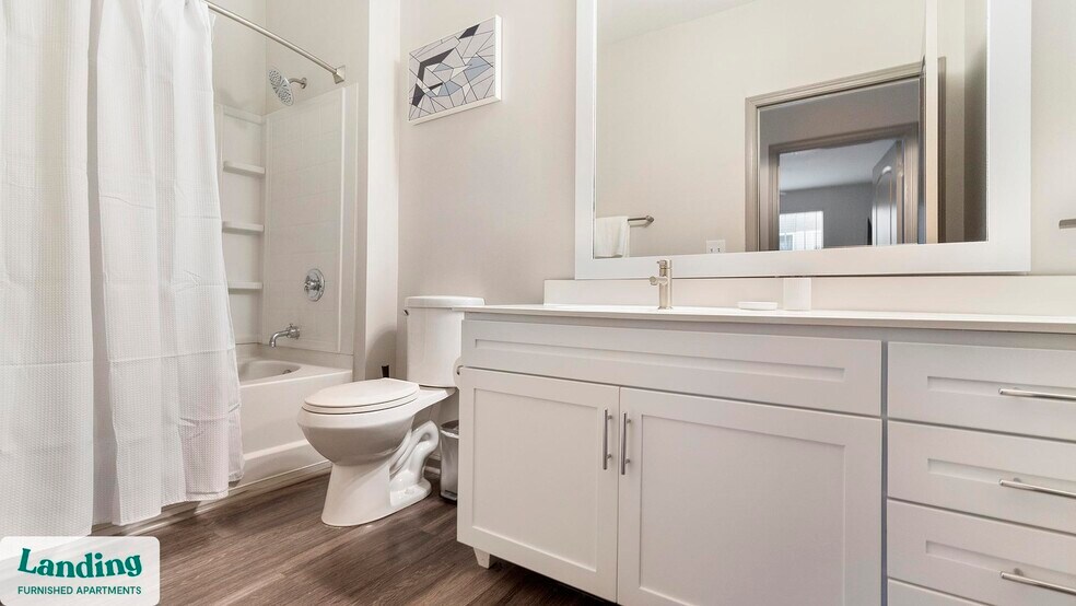 Building Photo - 900 E Six Forks Rd