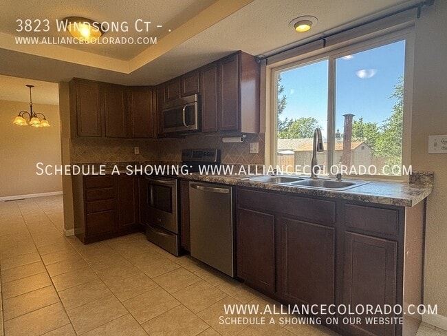 Building Photo - 3823 Windsong Ct
