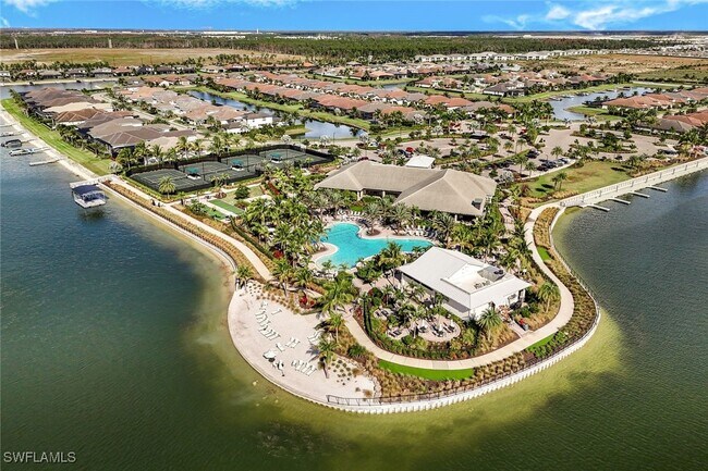 Building Photo - 11811 Venetian Lagoon Dr