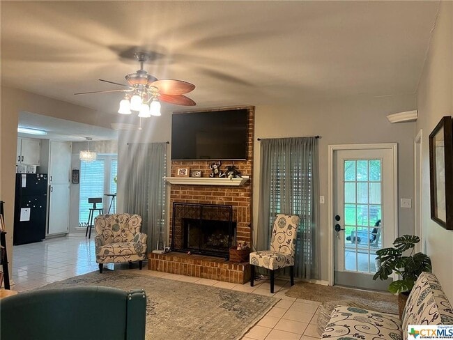 Building Photo - 103 Sunrise Ct