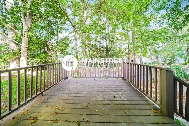 Building Photo - 3 Bedroom Pet-Friendly Home in Jonesboro, GA with Main Street Renewal