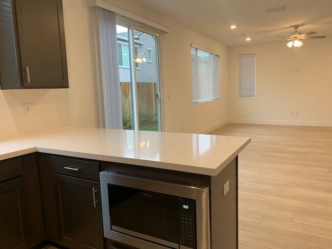 Building Photo - Brand new 3 bedroom home