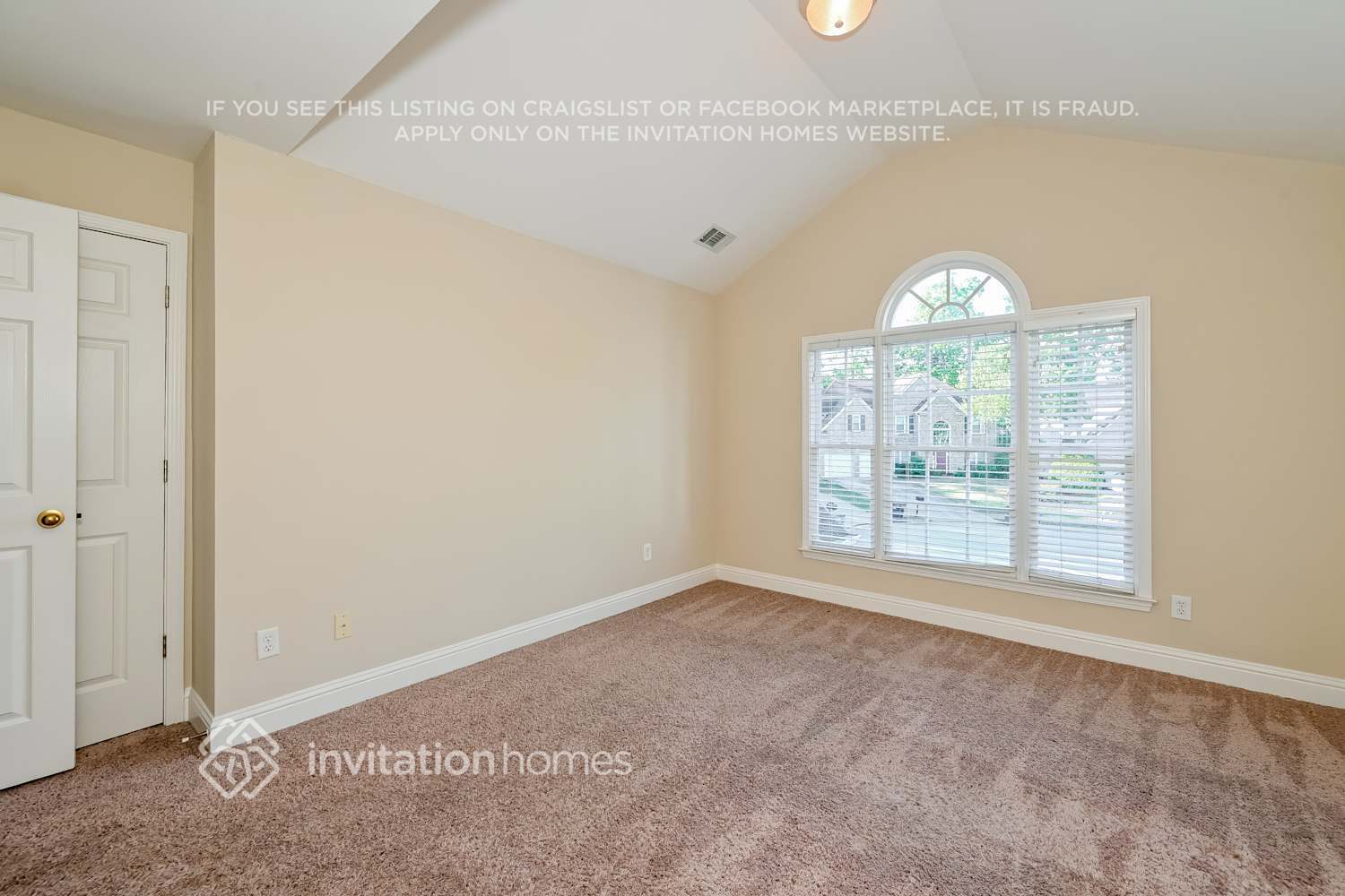 Building Photo - 913 Daylight Cir