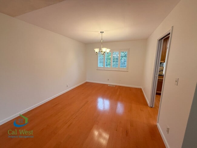 Building Photo - $4595 - Spacious 5 Bed/3 Bath Gilroy Home Located in Sunrise Park Neighborhood