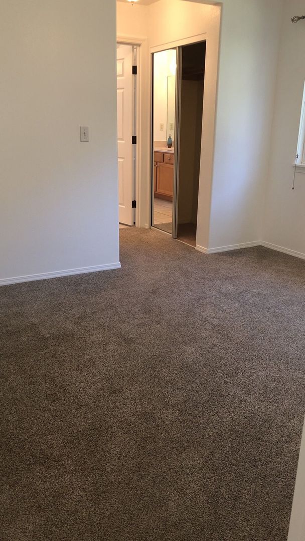 Building Photo - Highly Desirable Villas at Kenolio Ground Floor Corner Unit Available 5/1/26