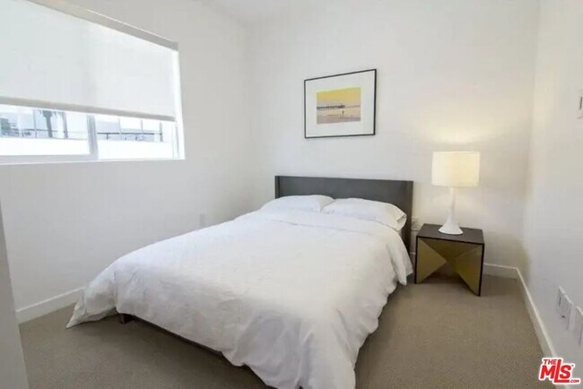 Building Photo - 1445 9th St