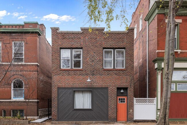 Building Photo - Charming 2 Bedroom Apartment in Benton Par...