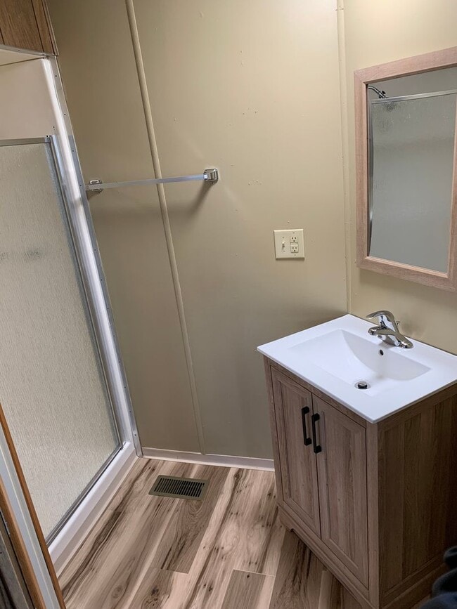 Building Photo - 2 Bedroom 2 Bathroom Mobile Home