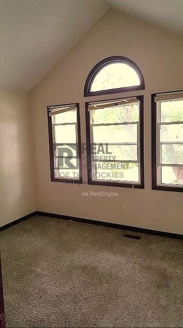 Building Photo - 1599 Wellington Ct