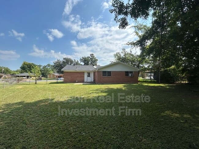 Building Photo - 1409 N Gibson Cir