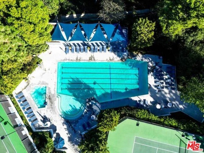 Building Photo - 2637 Angelo Dr