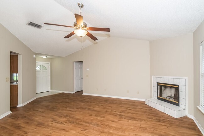 Building Photo - 11350 Weeden Island Way