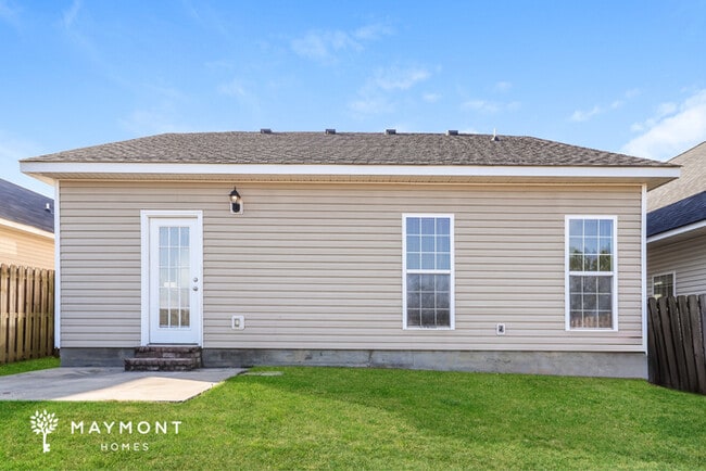 Building Photo - Lovely 4 Bedroom Home in Grovetown, GA