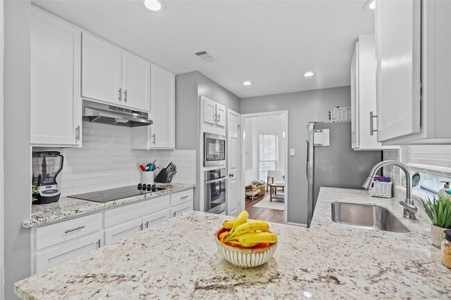 Building Photo - 2919 Creek Manor Dr